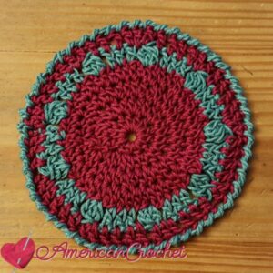 Holiday Coaster | Crochet Pattern | American Crochet @americancrochet.com #crochetpattern
