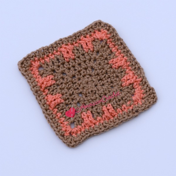 Luna Coaster | Free Crochet Pattern | American Crochet @americancrochet.com #freecrochetpattern