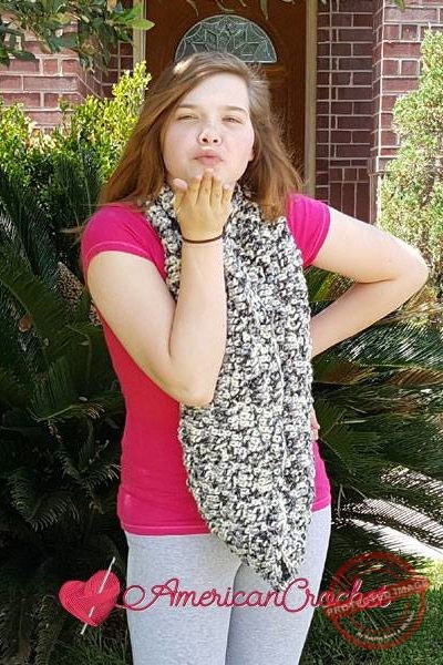 Melodys Bulky Cowl free crochet pattern