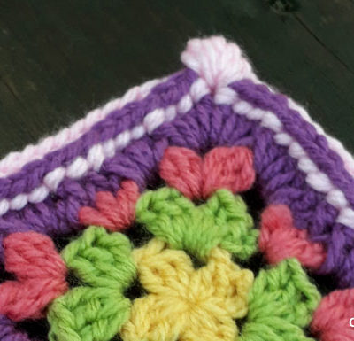Groovy Cluster Granny Square - Free Crochet Pattern | Creative Crochet Workshop @creativecrochetworkshop | American Crochet @americancrochet #grannysquare #freecrochetpattern #groovygrannysquarecal