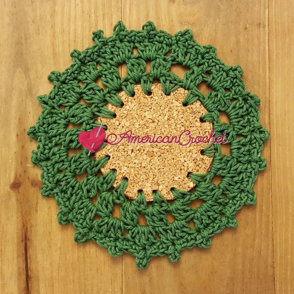 Holly Wreath Coaster | Free Crochet Pattern | American Crochet @americancrochet.com #freecrochetpattern