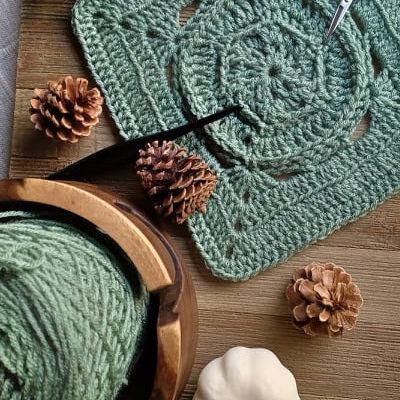 Cross Creek Square Crochet Pattern – Riverwood Square CAL Block #6