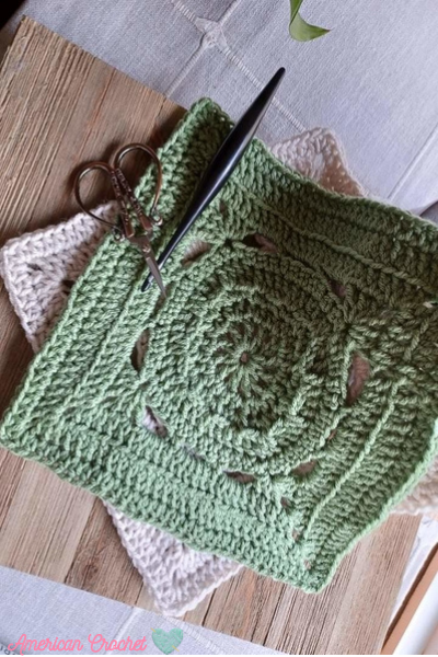 AC-RWS-CAL-Square Five | American Crochet @americancrochet.com