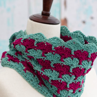 Magade Cowl