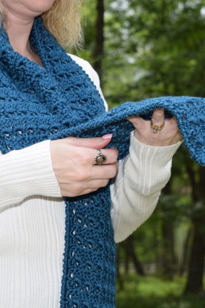 Periwinkle Scarf | Crochet Pattern | American Crochet @americancrochet.com